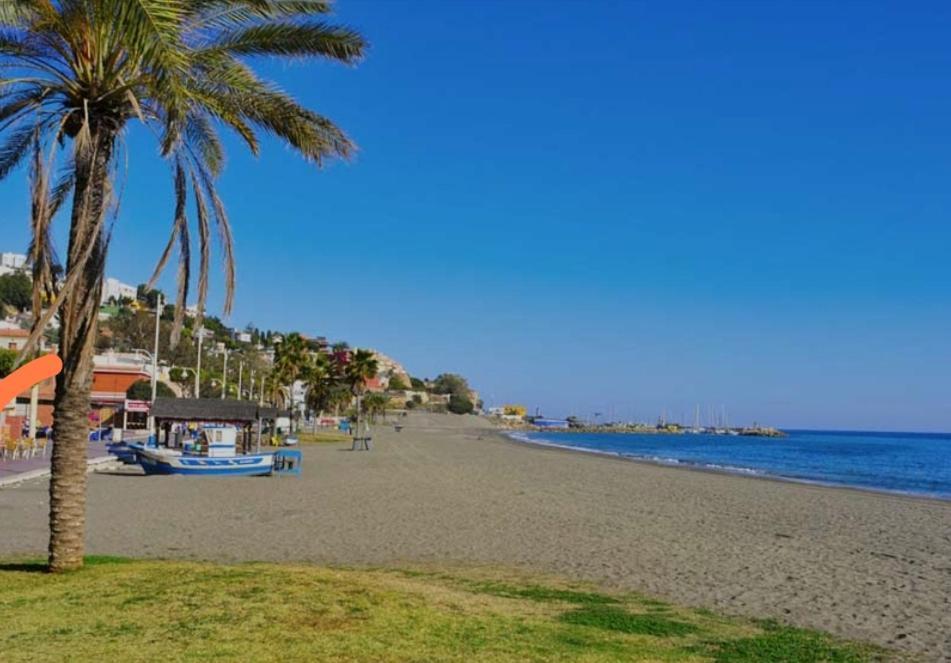 Apartamento El Bambu Cerca Del Mar Малага Екстер'єр фото