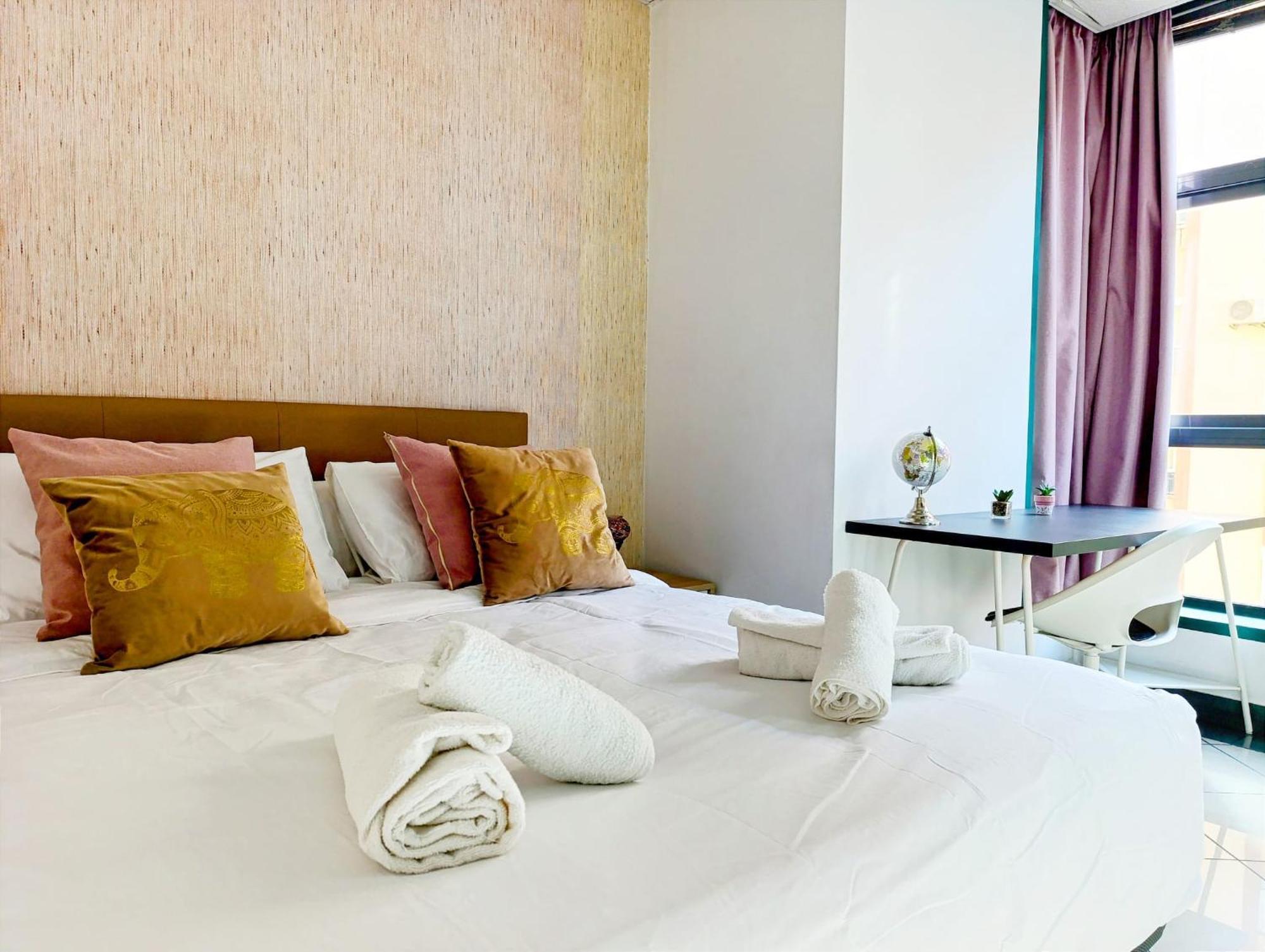 Apartamento El Bambu Cerca Del Mar Малага Екстер'єр фото